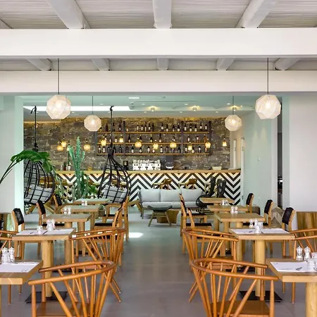 Atermono Boutique & 5* بلاتانيز